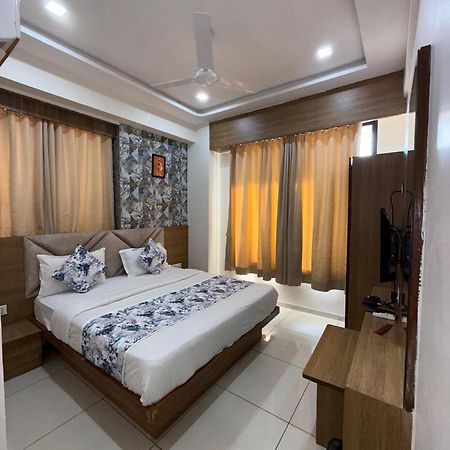 Hotelsuncity Inn 巴罗达 外观 照片